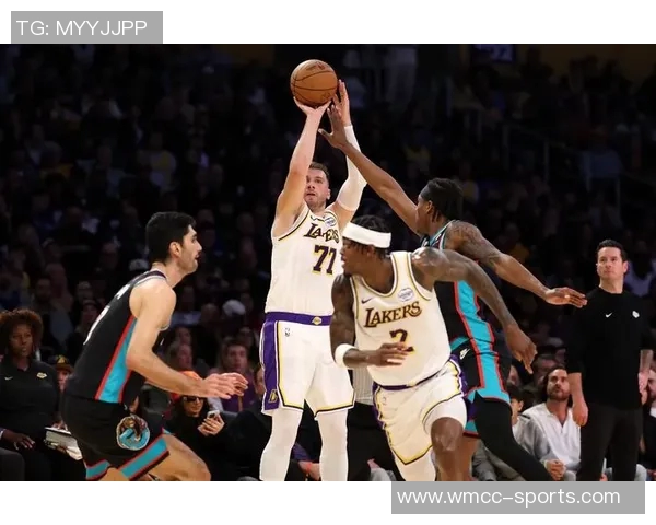 总助攻历史第二的传奇前锋41岁仍能砍下26分10助攻令人怀念辉煌岁月